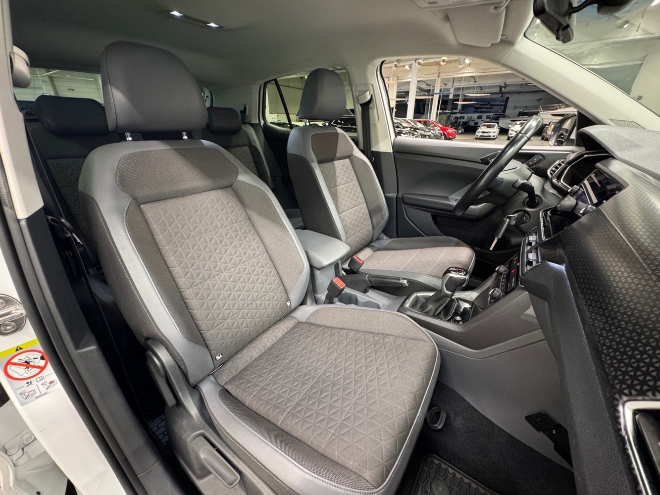Volkswagen T-Cross vaihtoauto