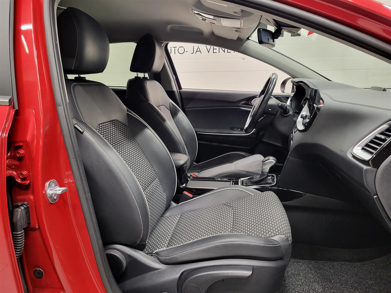 Kia XCeed vaihtoauto