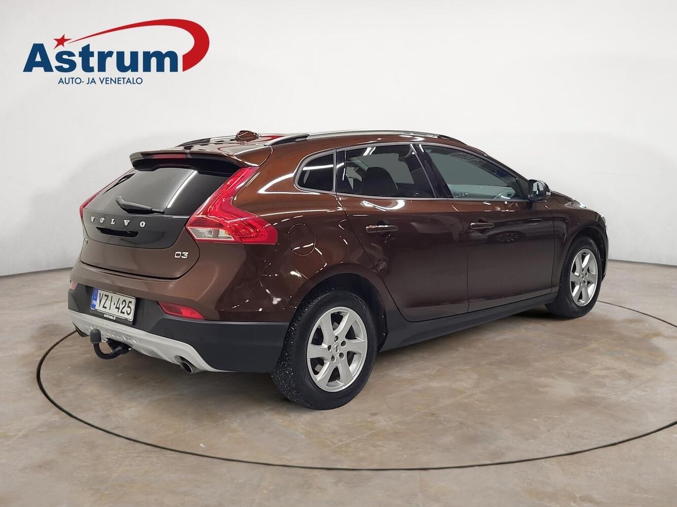 Volvo V40 Cross Country vaihtoauto