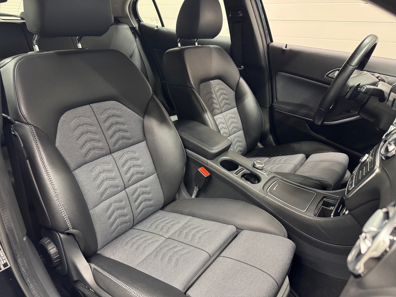 Mercedes-Benz GLA vaihtoauto