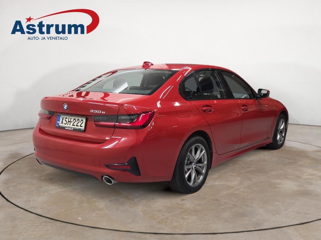 BMW 330 vaihtoauto