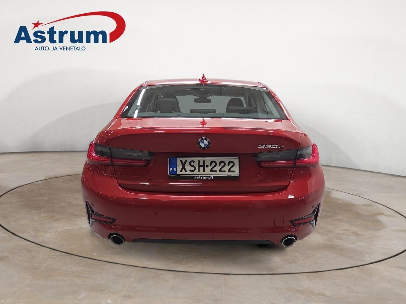 BMW 330 vaihtoauto