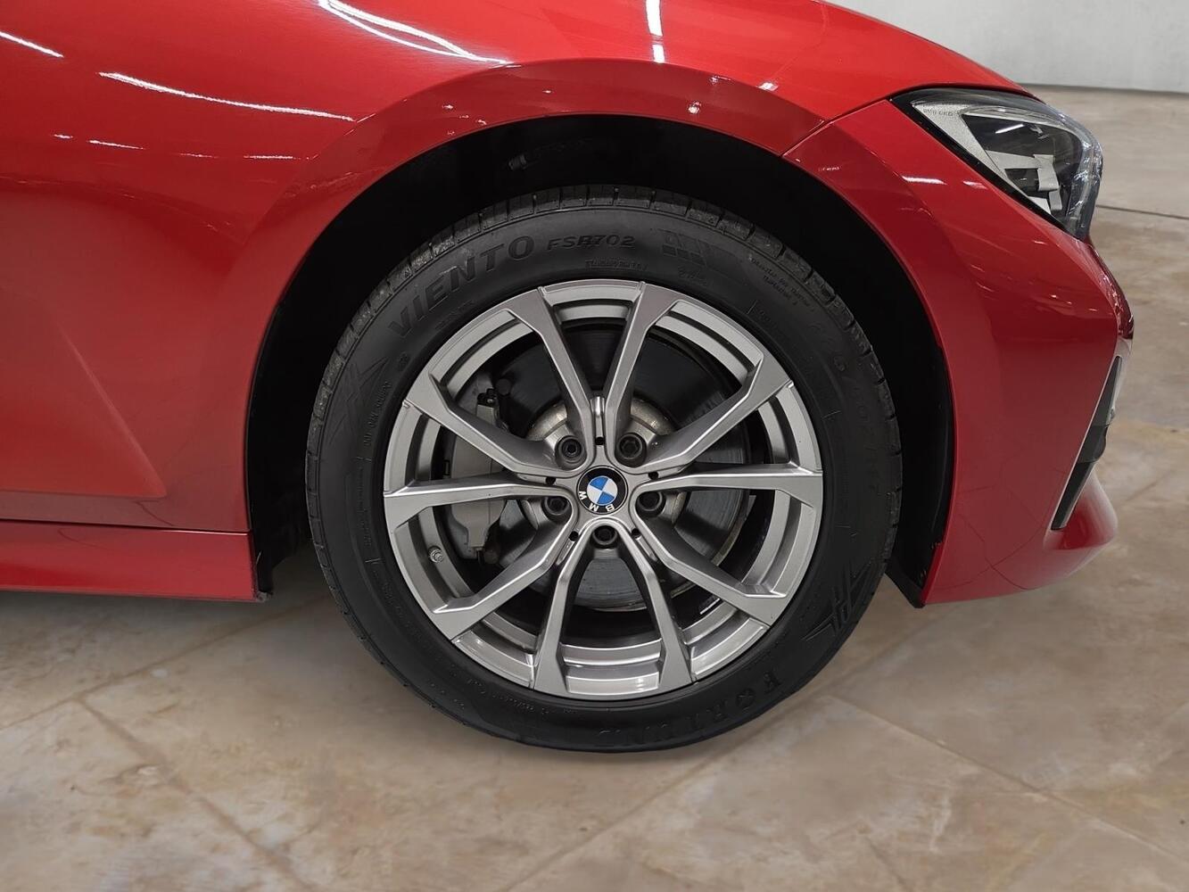 BMW 330 vaihtoauto