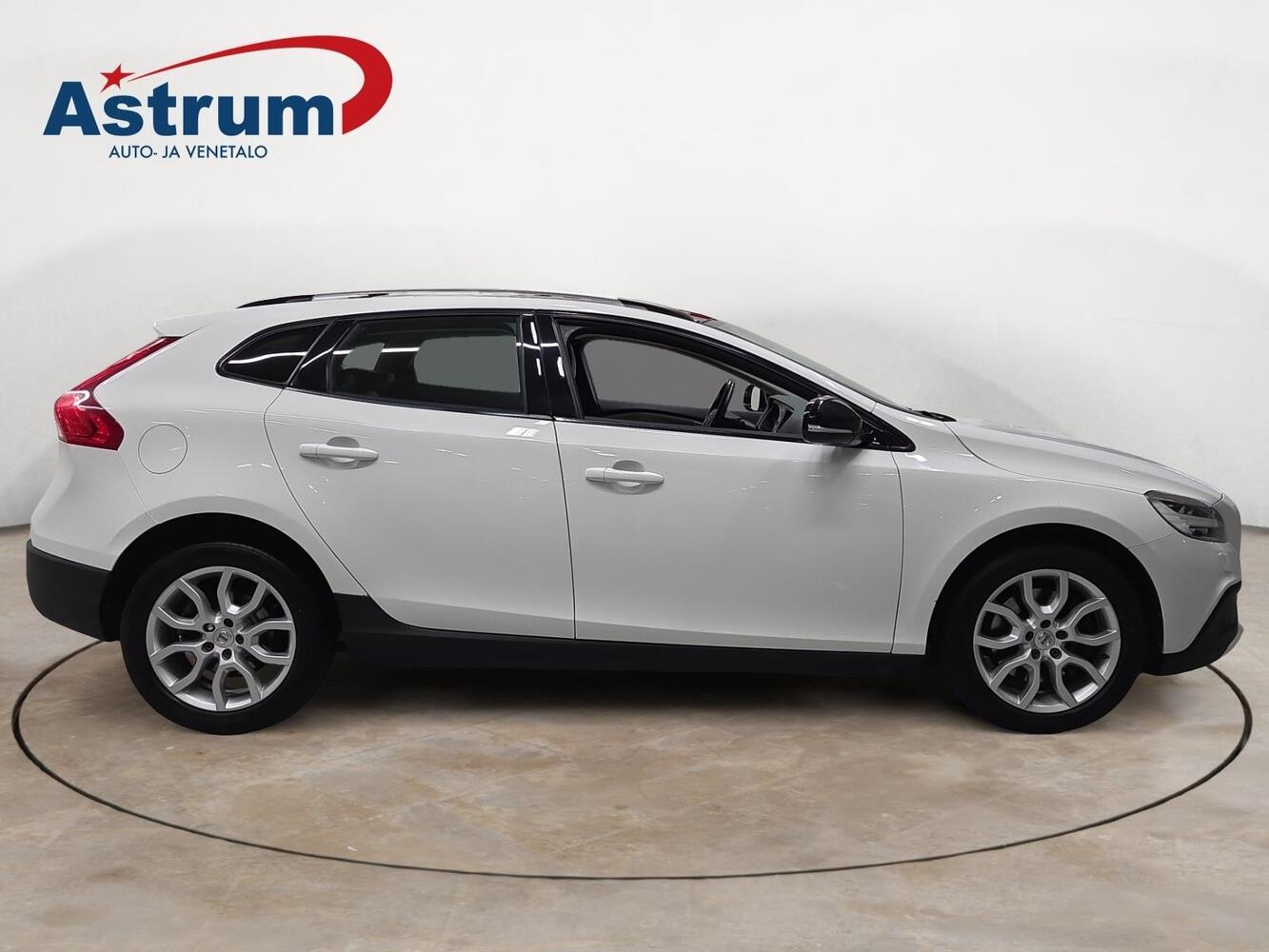 Volvo V40 Cross Country vaihtoauto