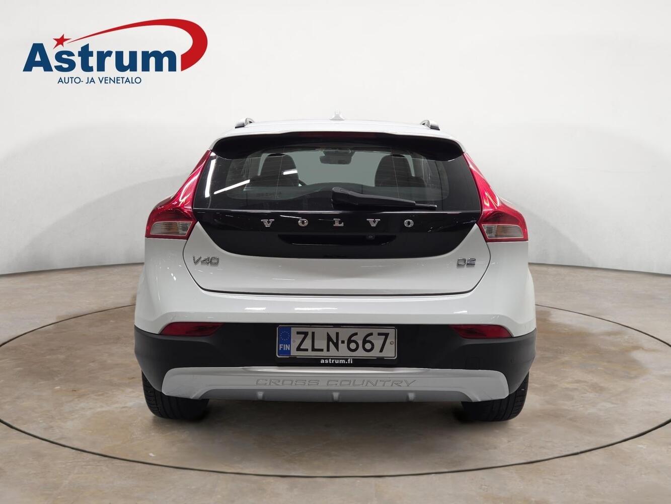 Volvo V40 Cross Country vaihtoauto