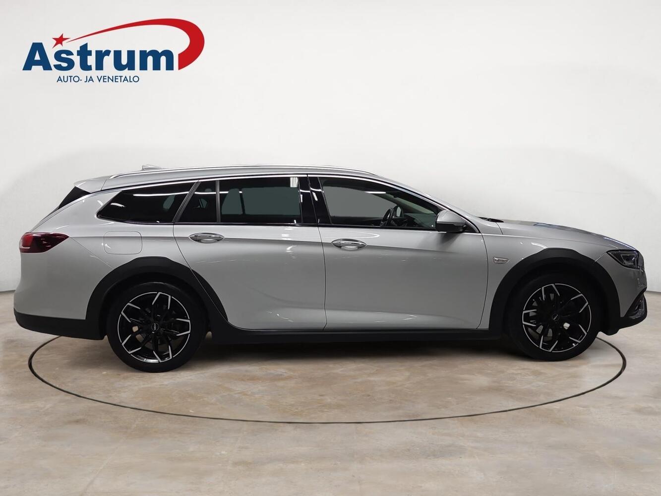 Opel Insignia vaihtoauto