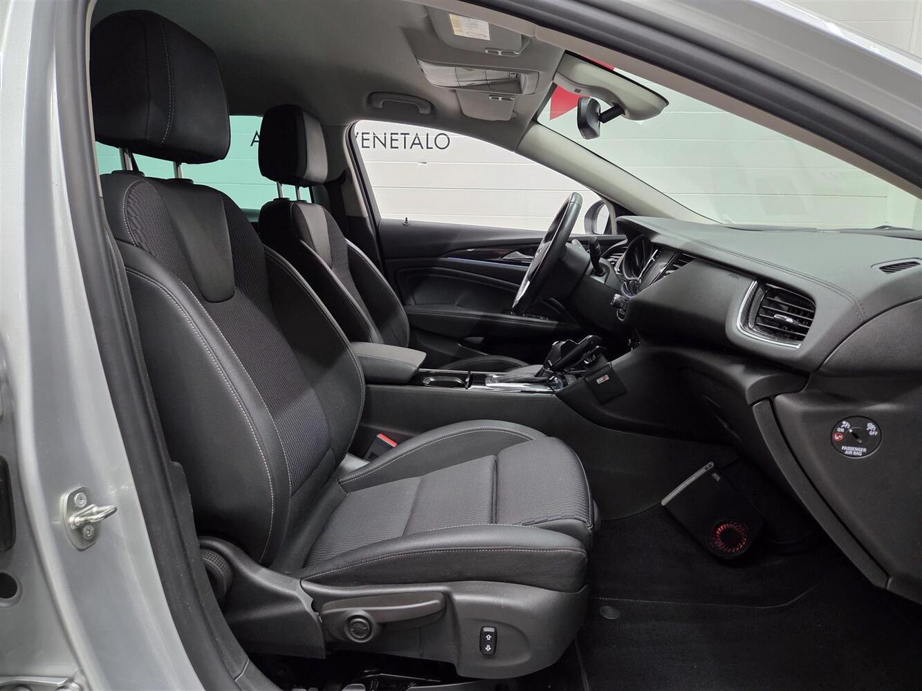 Opel Insignia vaihtoauto