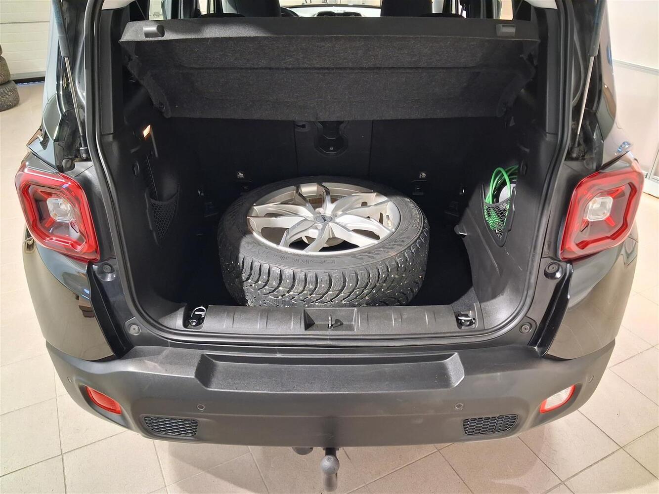 Jeep Renegade vaihtoauto