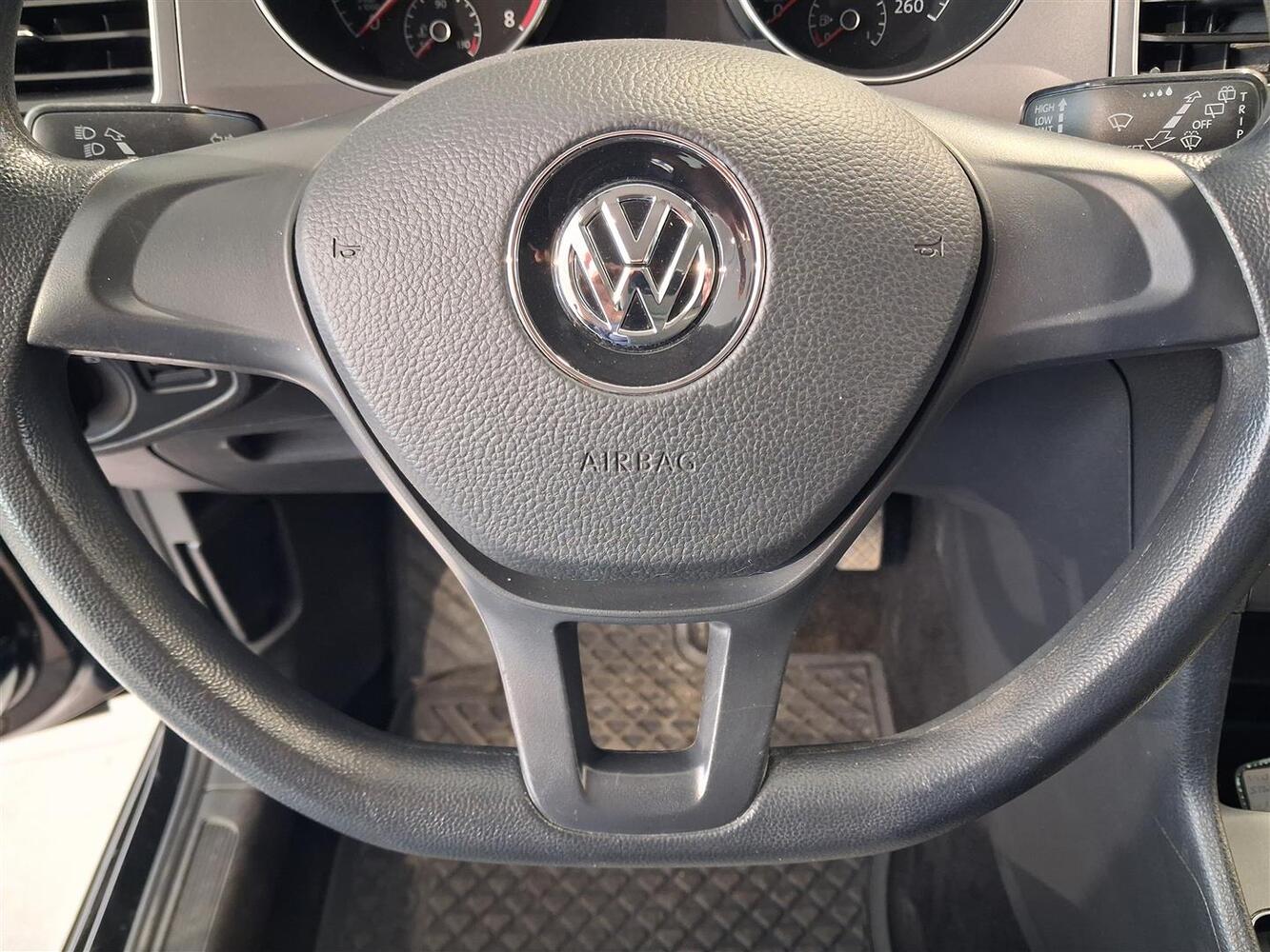 Volkswagen Golf Sportsvan vaihtoauto