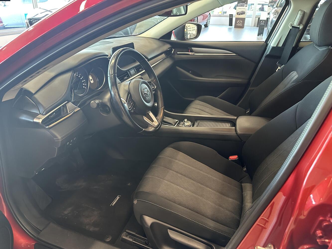 Mazda 6 vaihtoauto