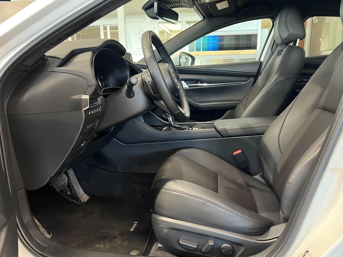 Mazda 3 vaihtoauto