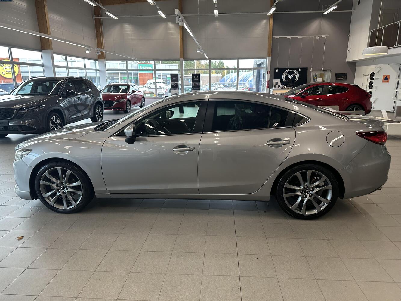 Mazda 6 vaihtoauto