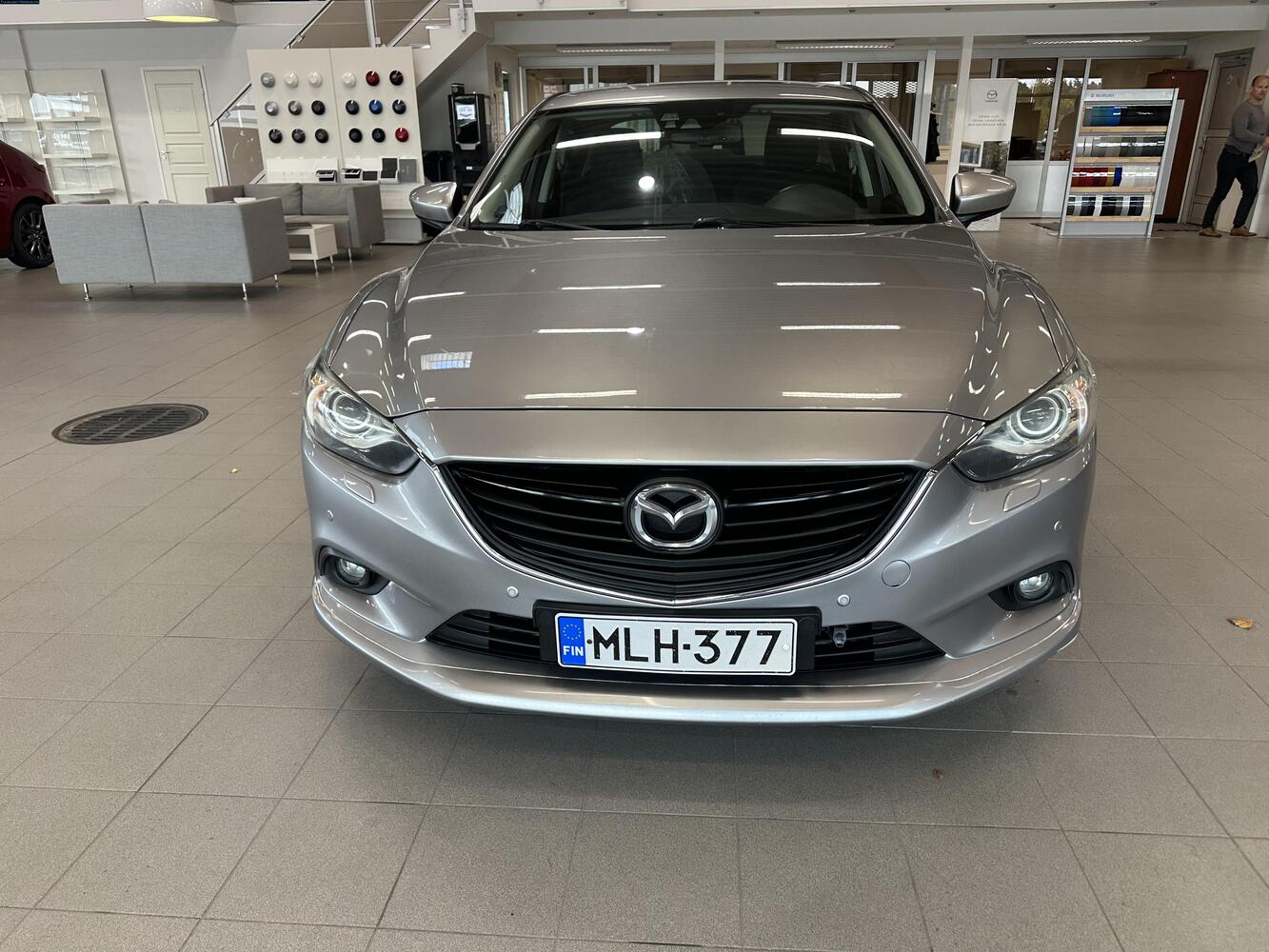 Mazda 6 vaihtoauto