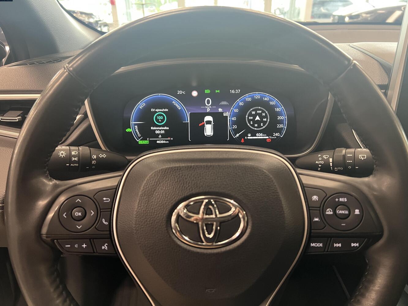 Toyota Corolla Cross vaihtoauto