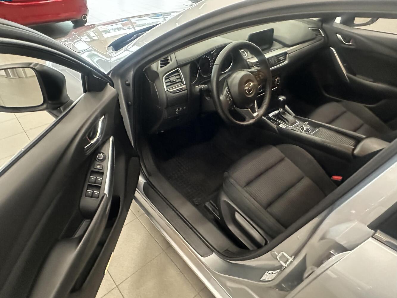 Mazda 6 vaihtoauto