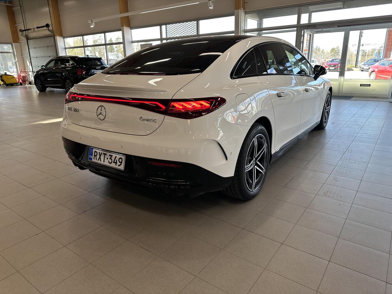 Mercedes-Benz EQE vaihtoauto