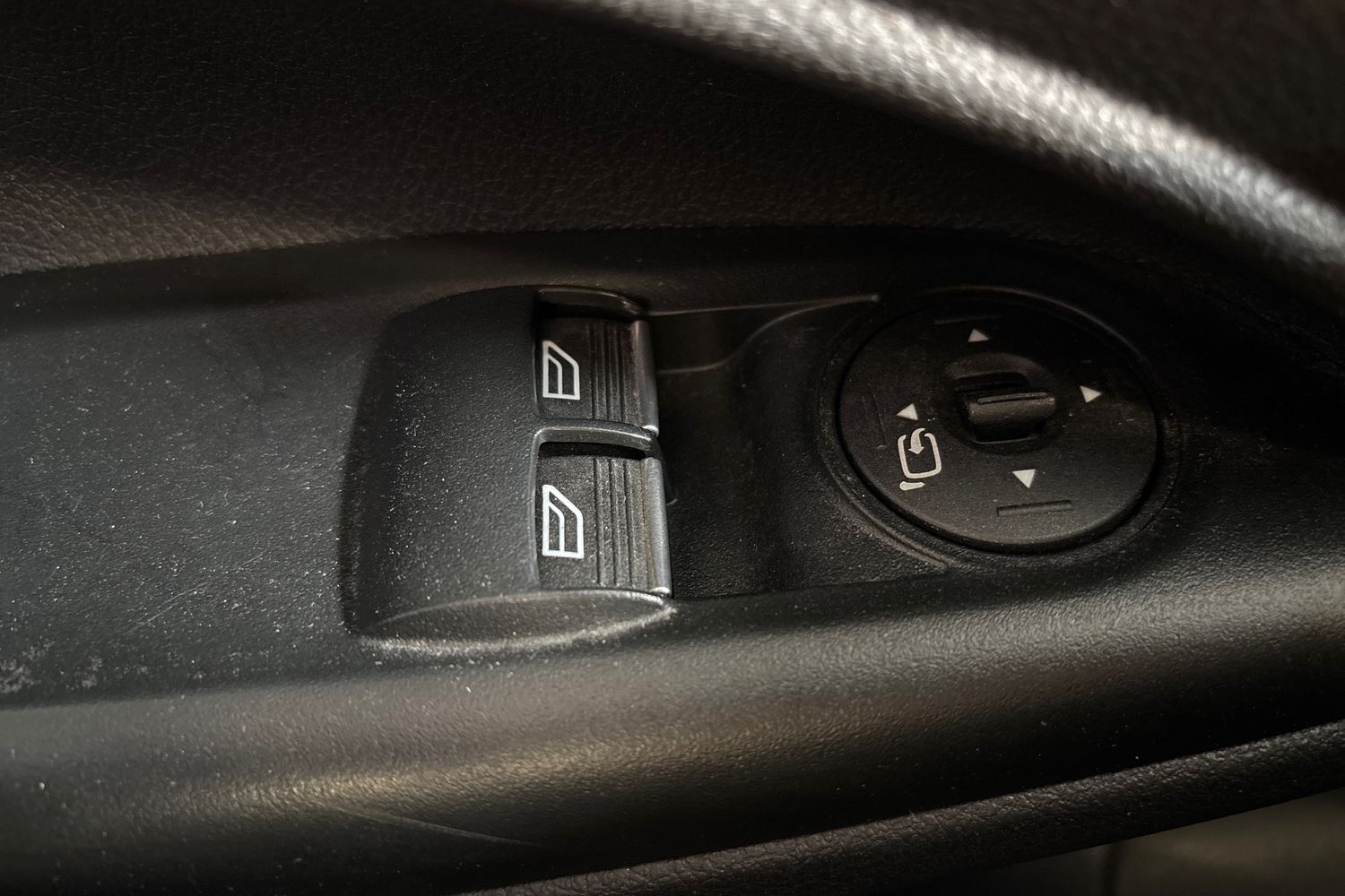 Ford Transit Connect vaihtoauto