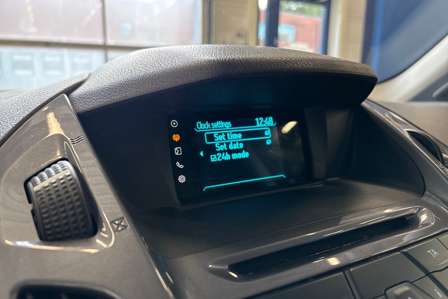Ford Transit Connect vaihtoauto