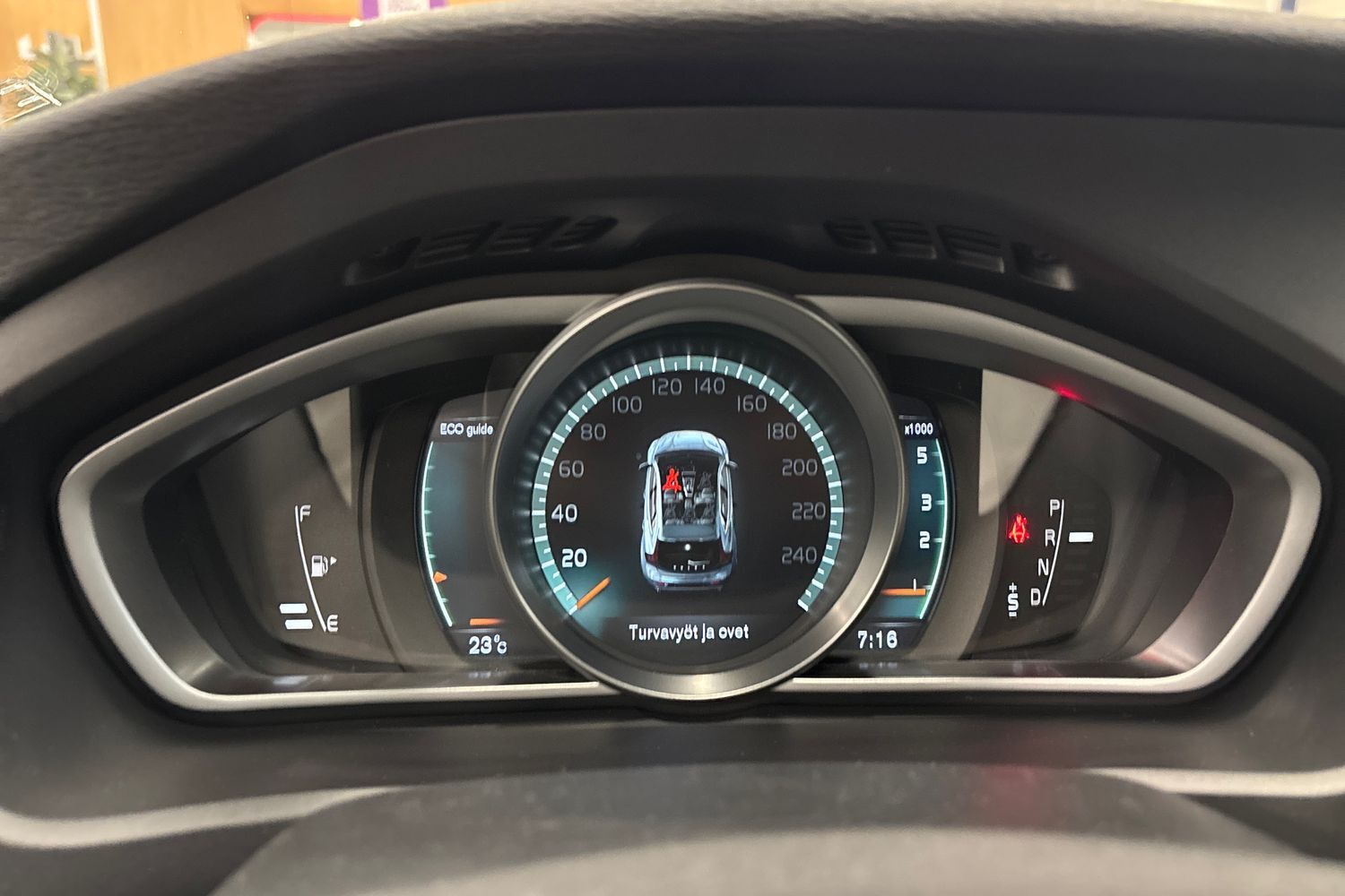 Volvo V40 vaihtoauto