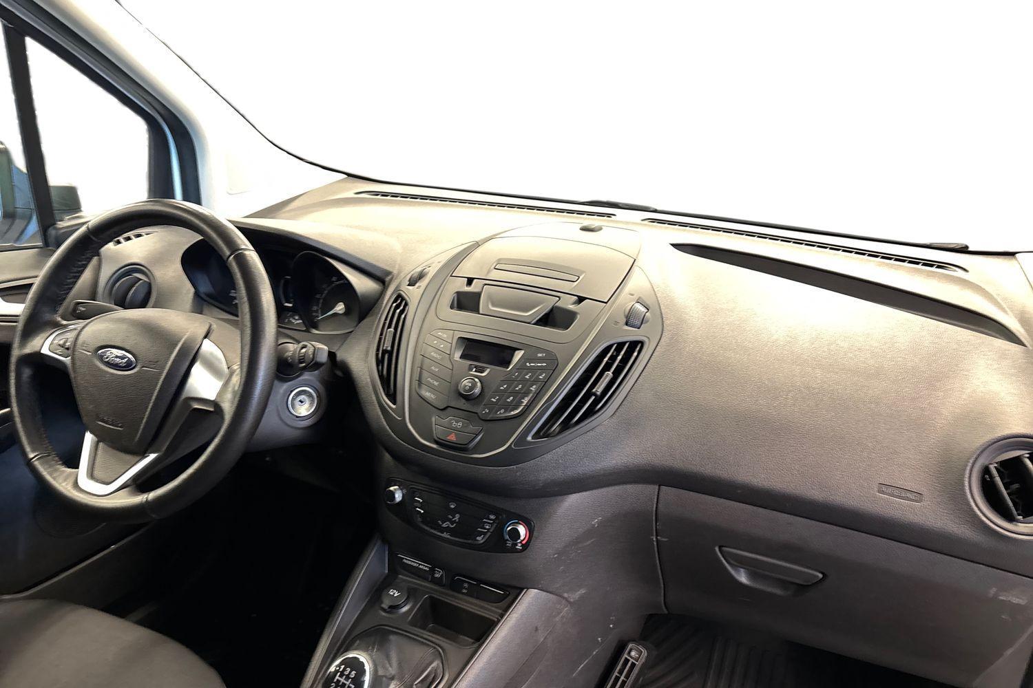 Ford Transit Courier vaihtoauto