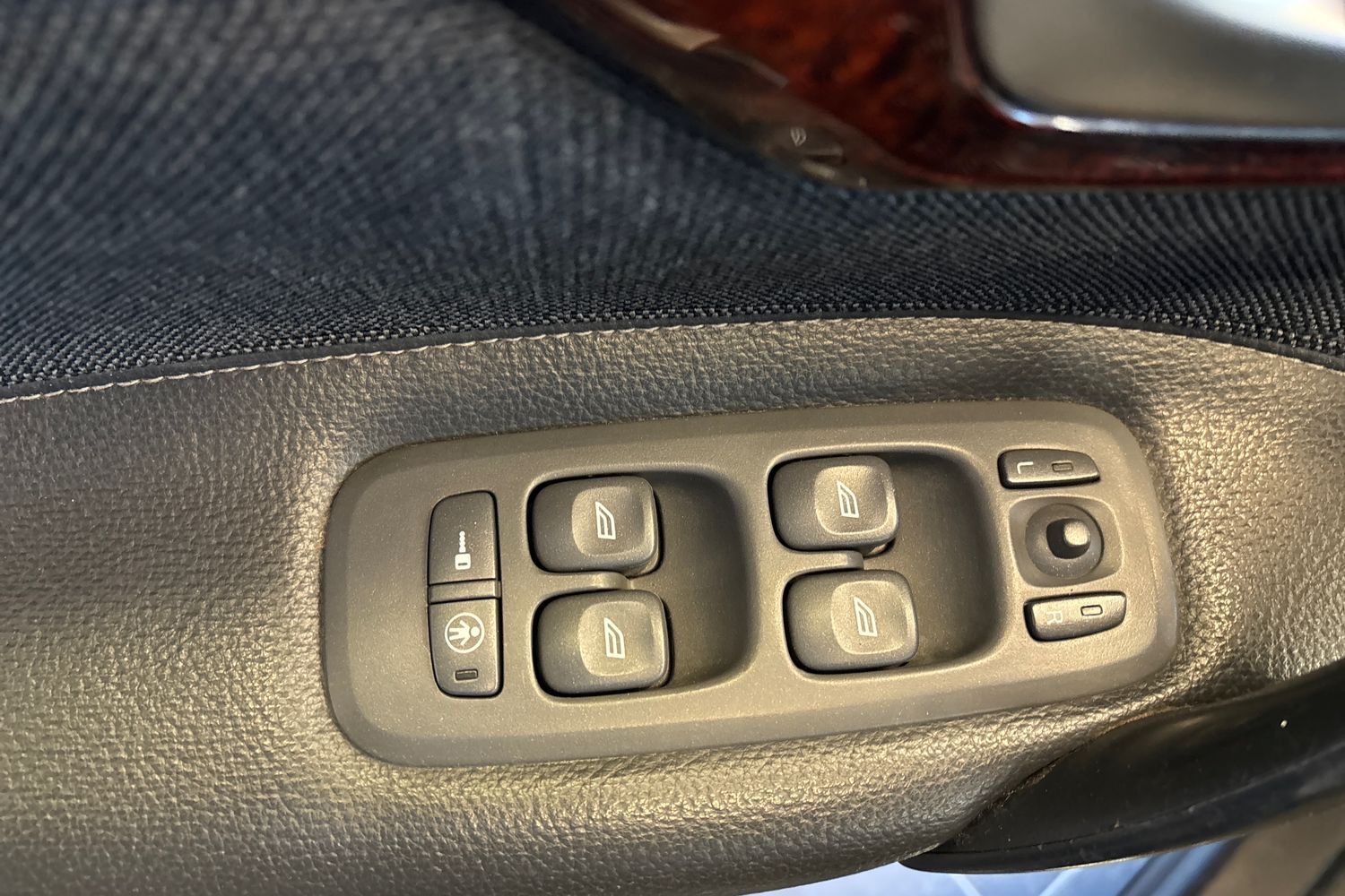 Volvo XC70 vaihtoauto