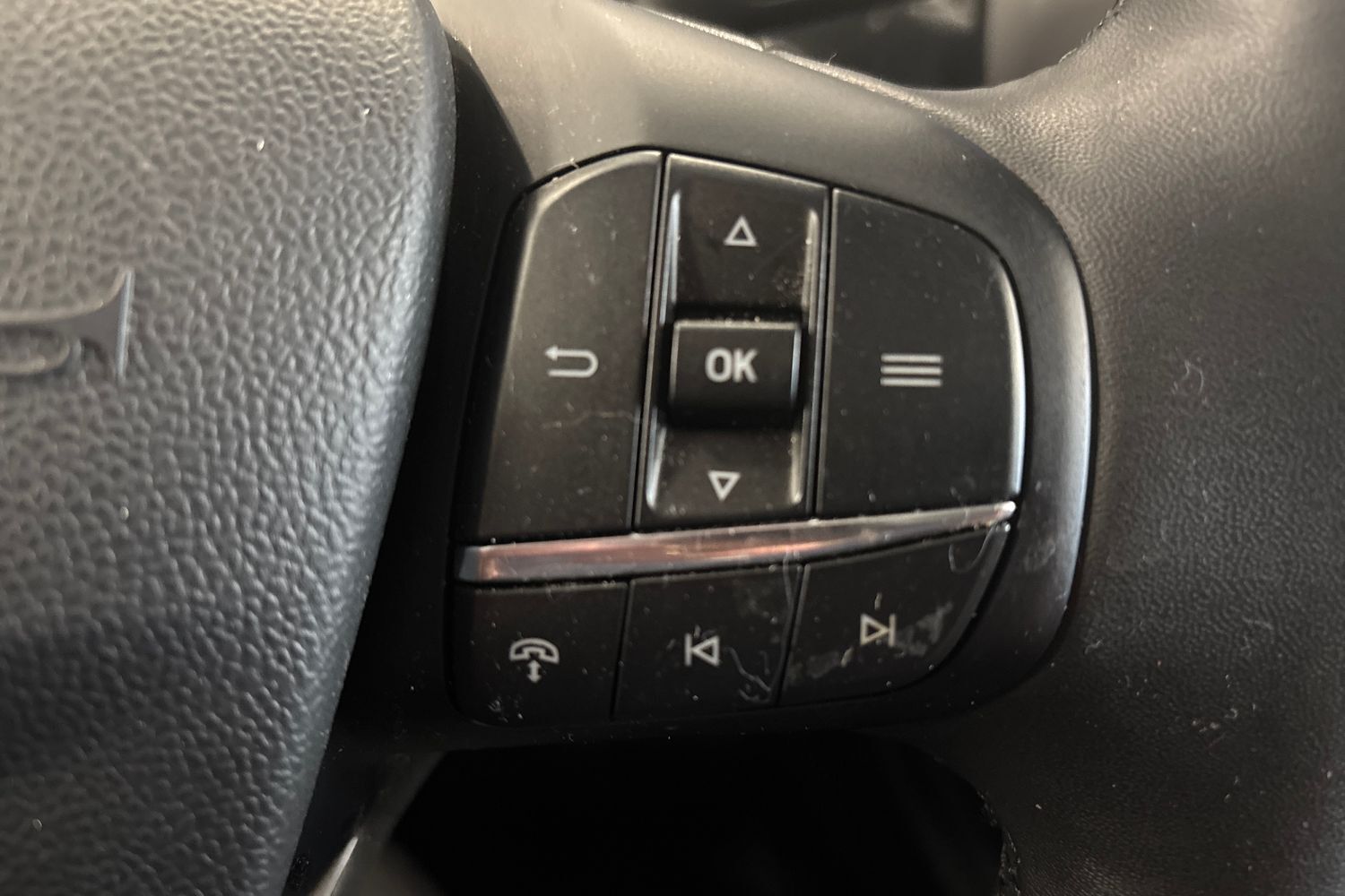 Ford Transit Courier vaihtoauto