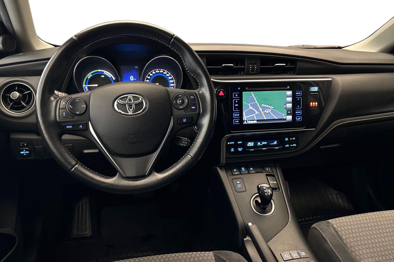 Toyota Auris vaihtoauto