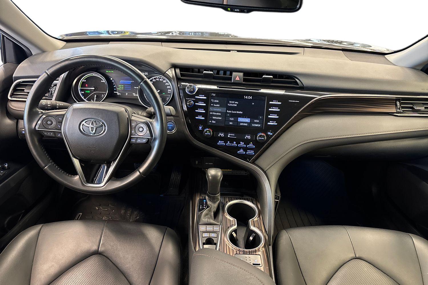 Toyota Camry vaihtoauto