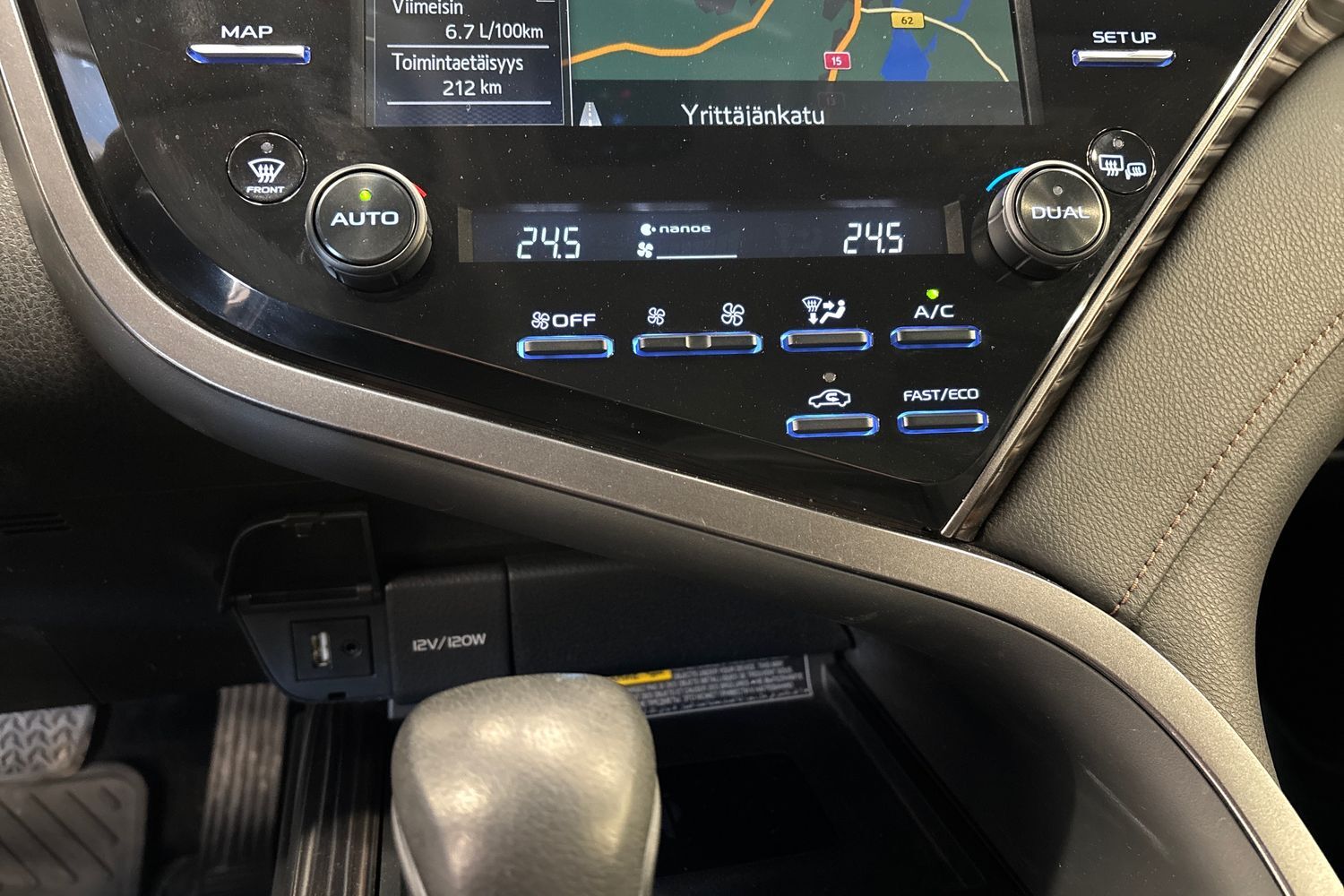 Toyota Camry vaihtoauto