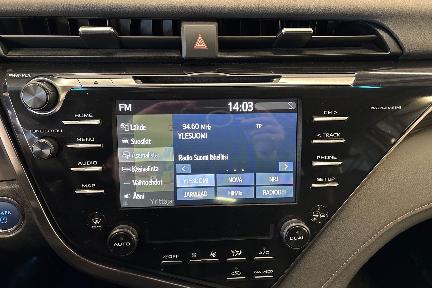 Toyota Camry vaihtoauto