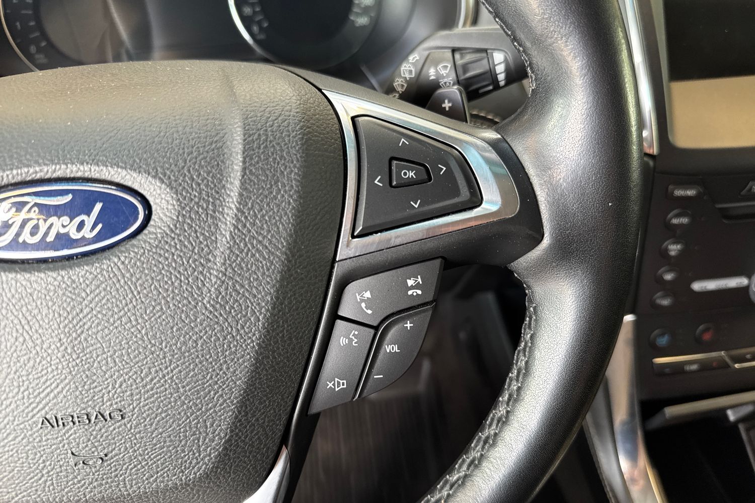 Ford Edge vaihtoauto