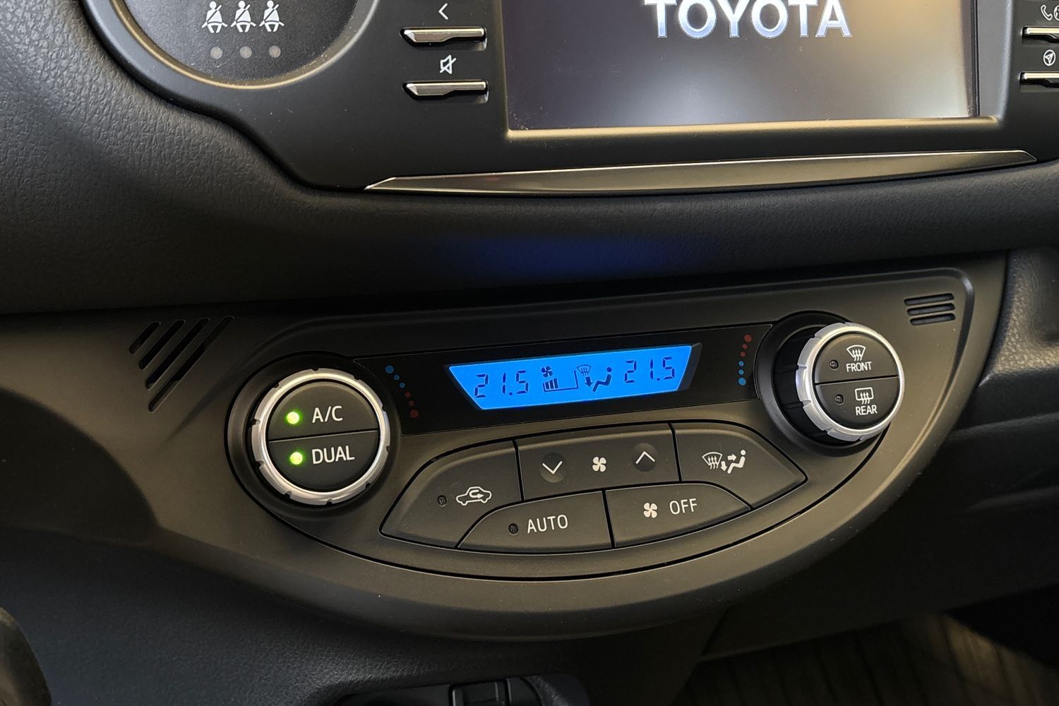 Toyota Yaris vaihtoauto