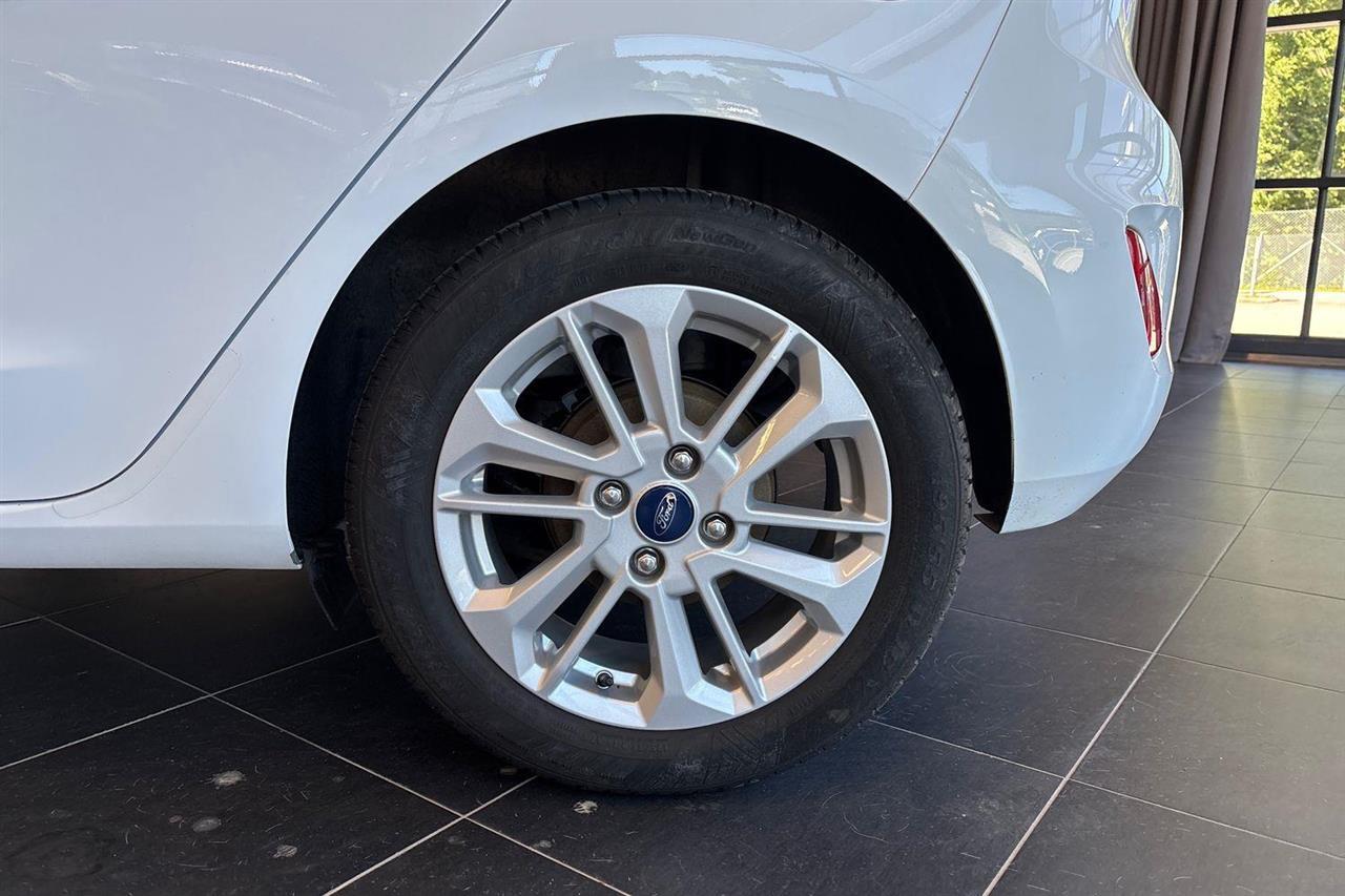 Ford Fiesta vaihtoauto