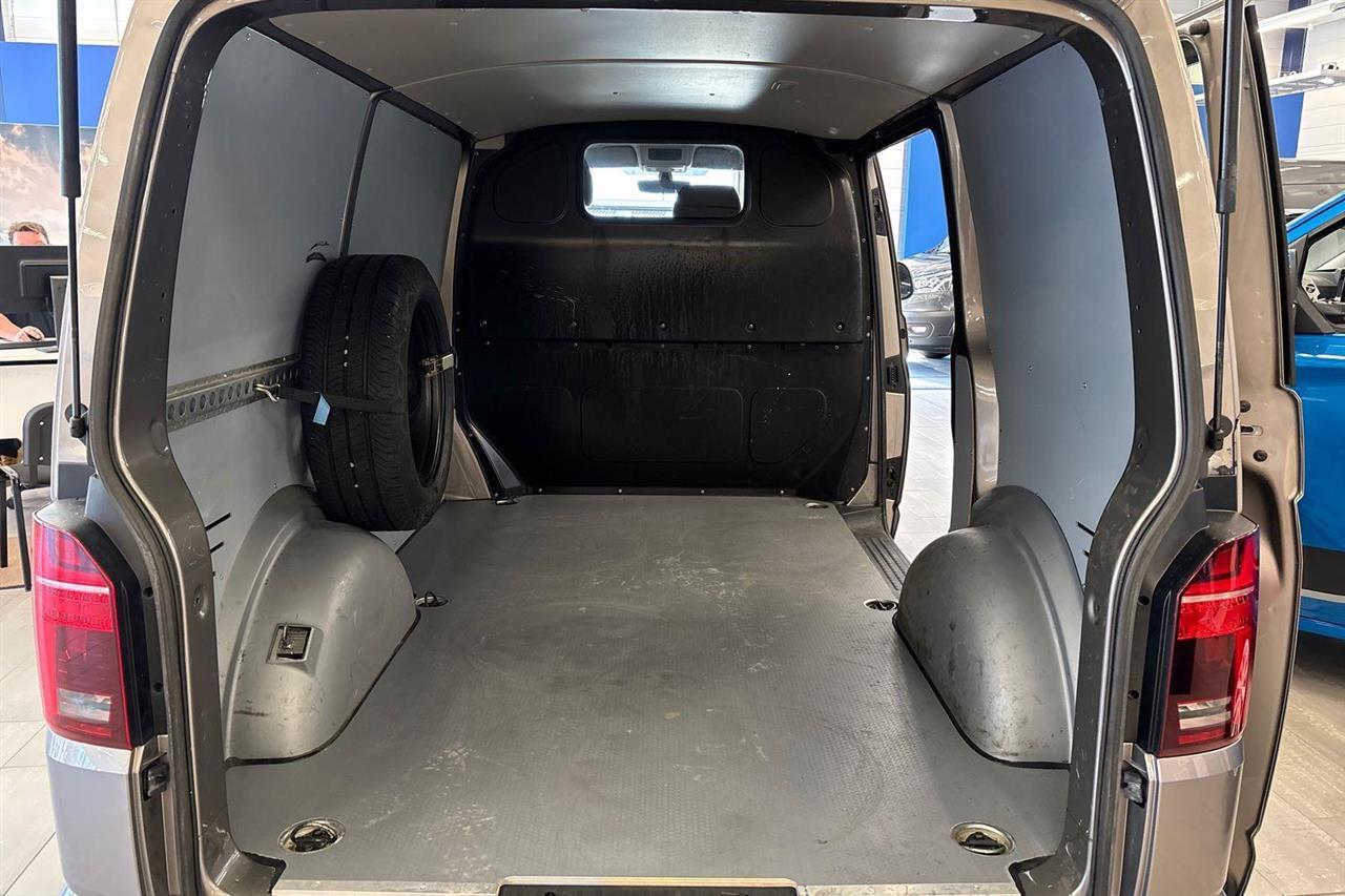 Volkswagen Transporter vaihtoauto