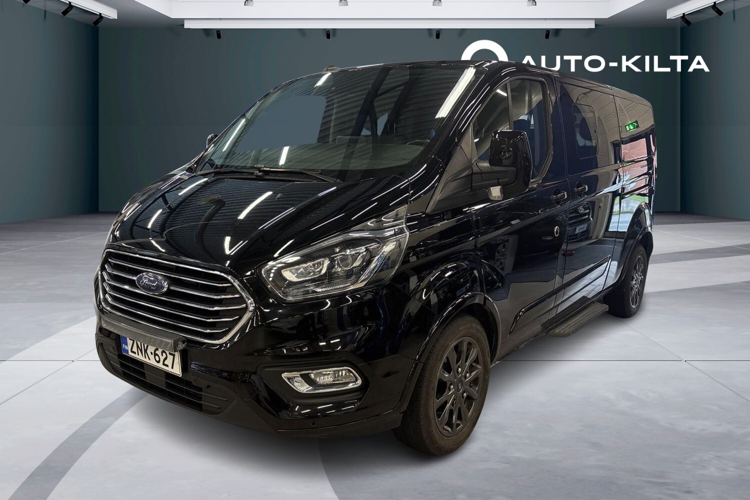 Ford Tourneo Custom vaihtoauto