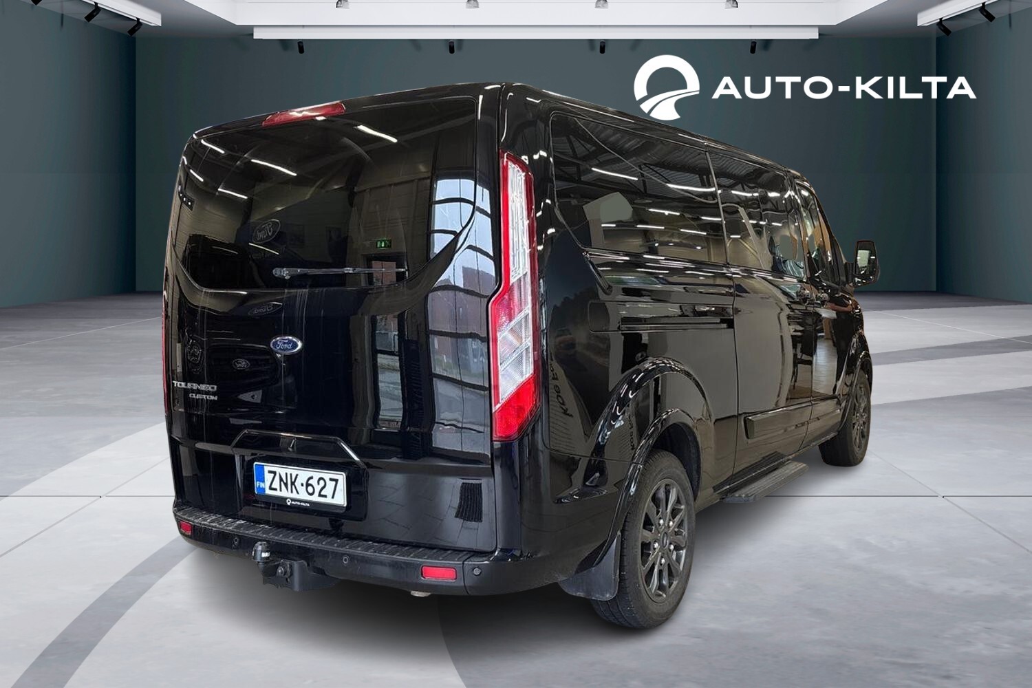 Ford Tourneo Custom vaihtoauto