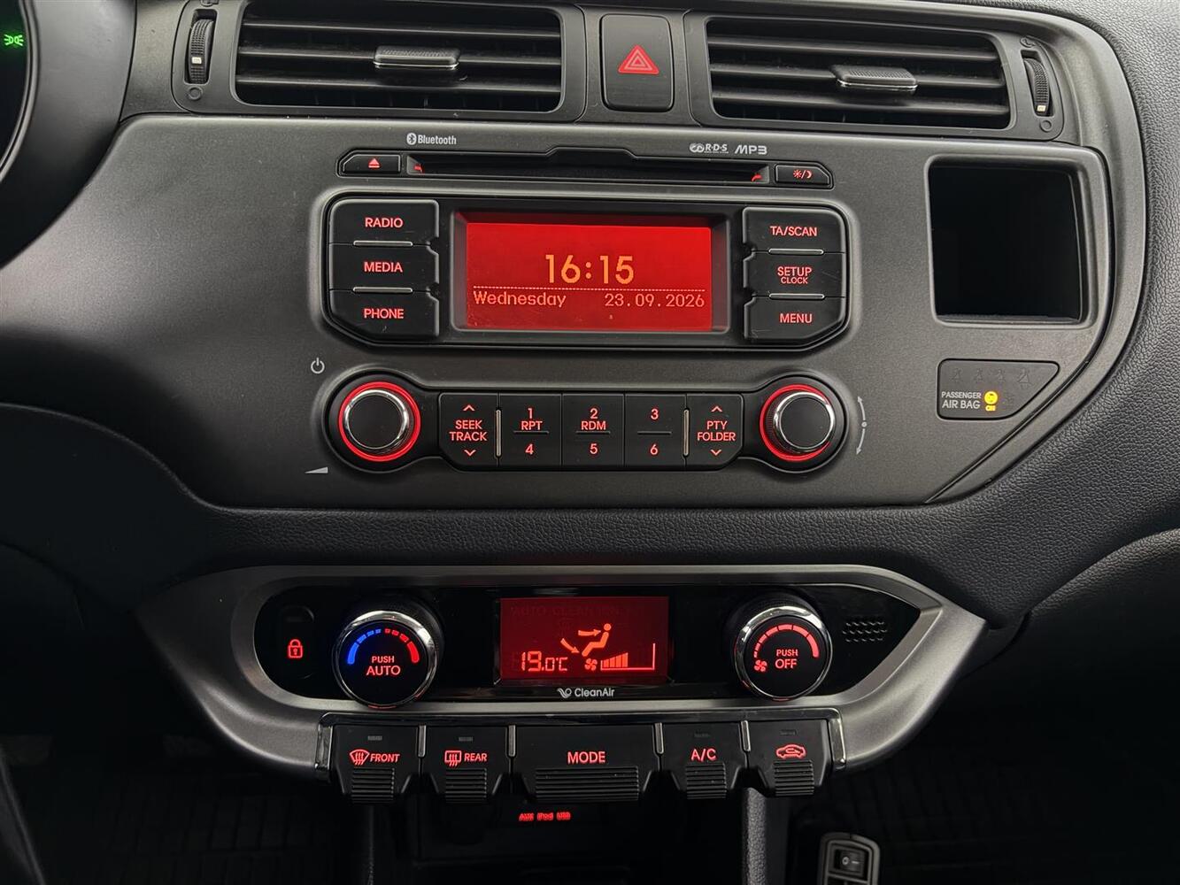 Kia Rio vaihtoauto