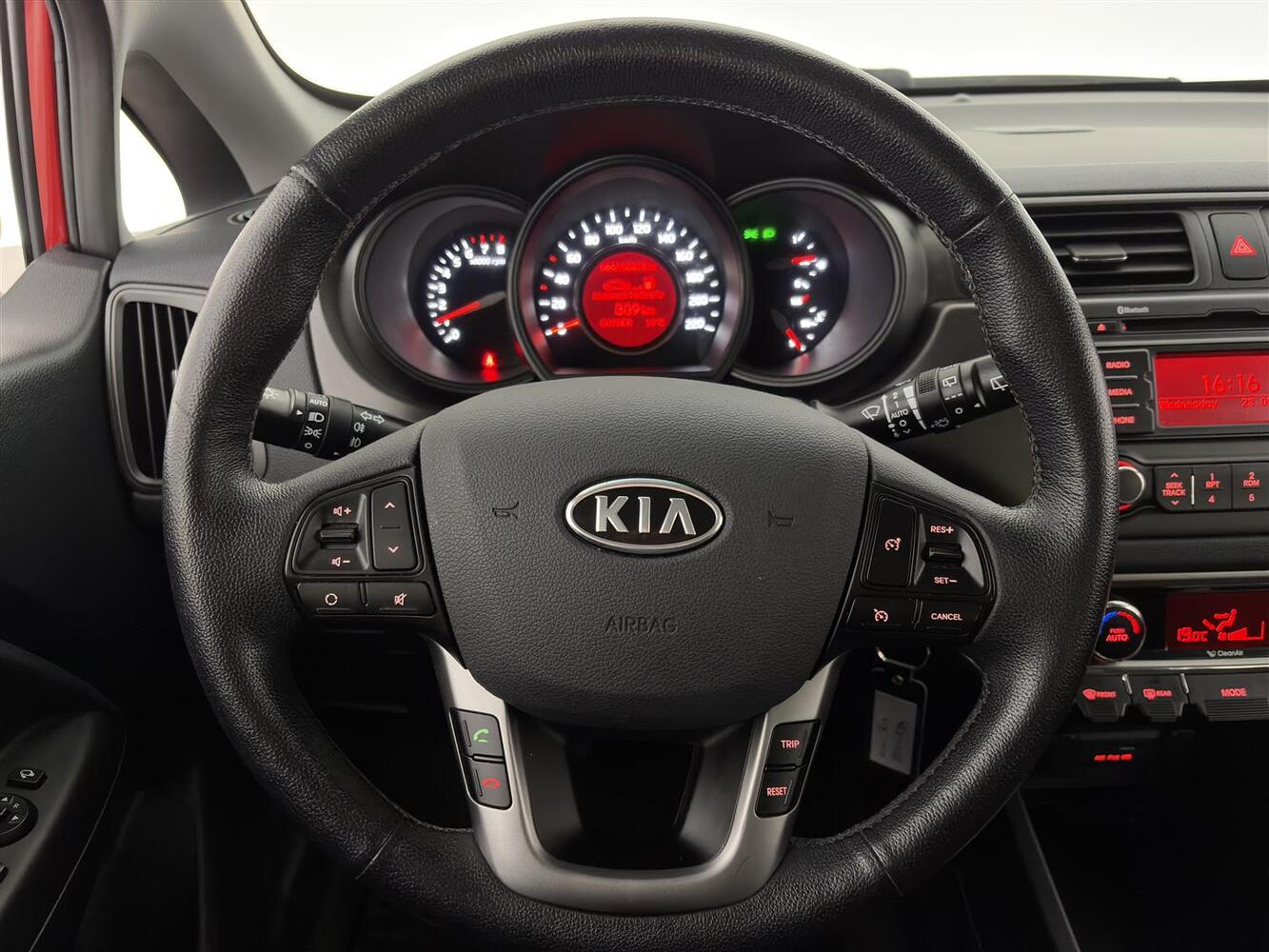 Kia Rio vaihtoauto