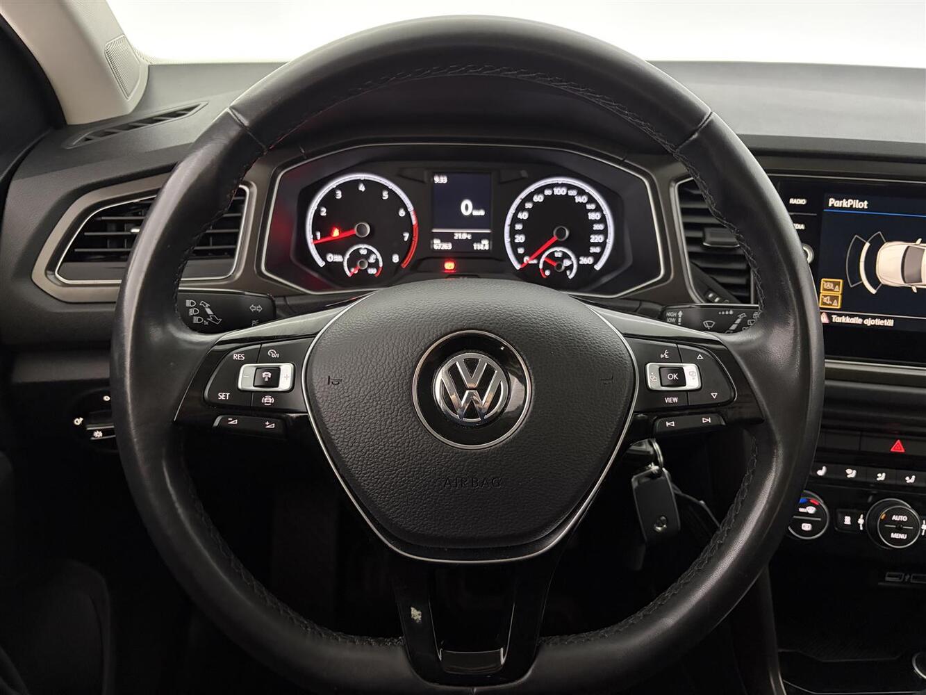 Volkswagen T-Roc vaihtoauto