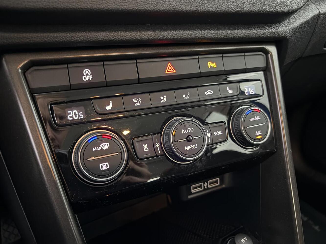 Volkswagen T-Roc vaihtoauto