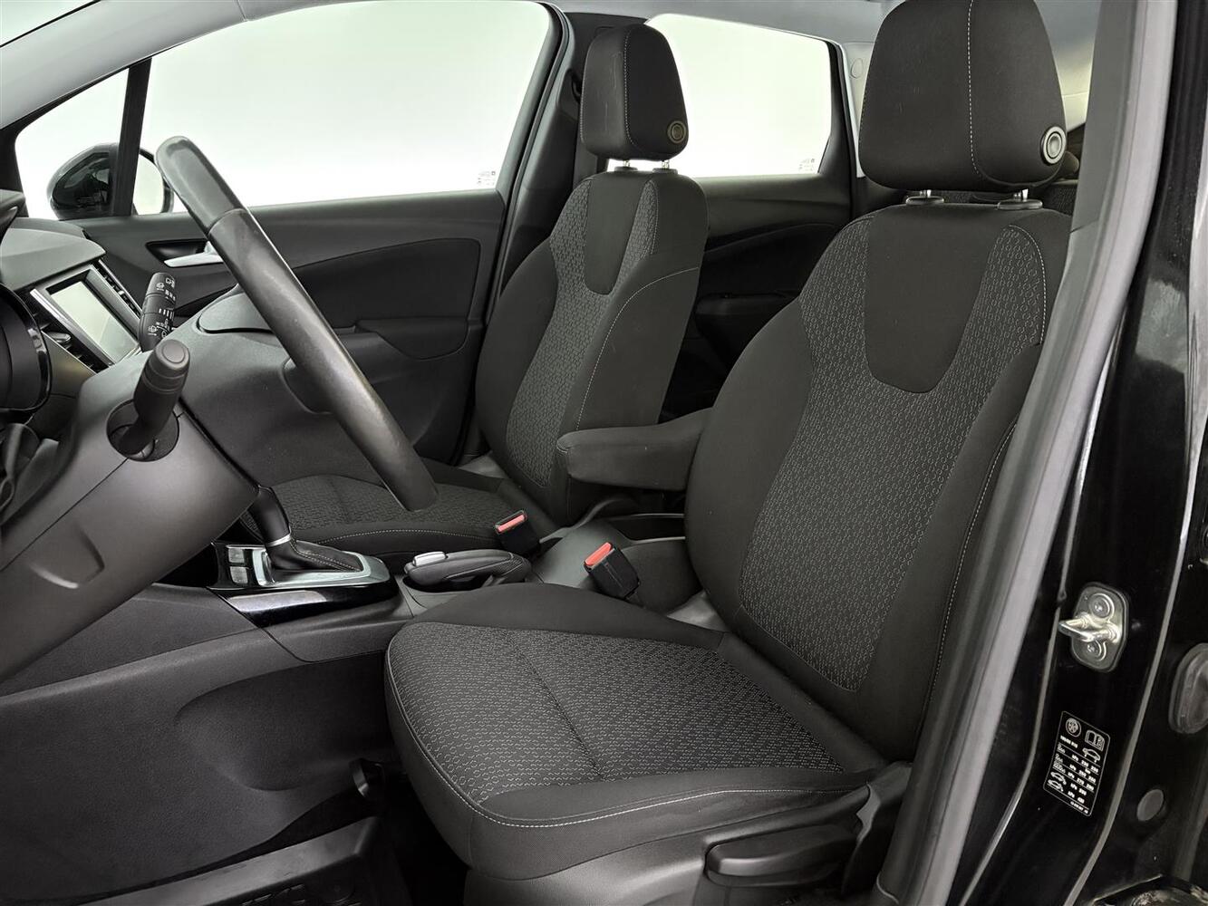 Opel Crossland X vaihtoauto