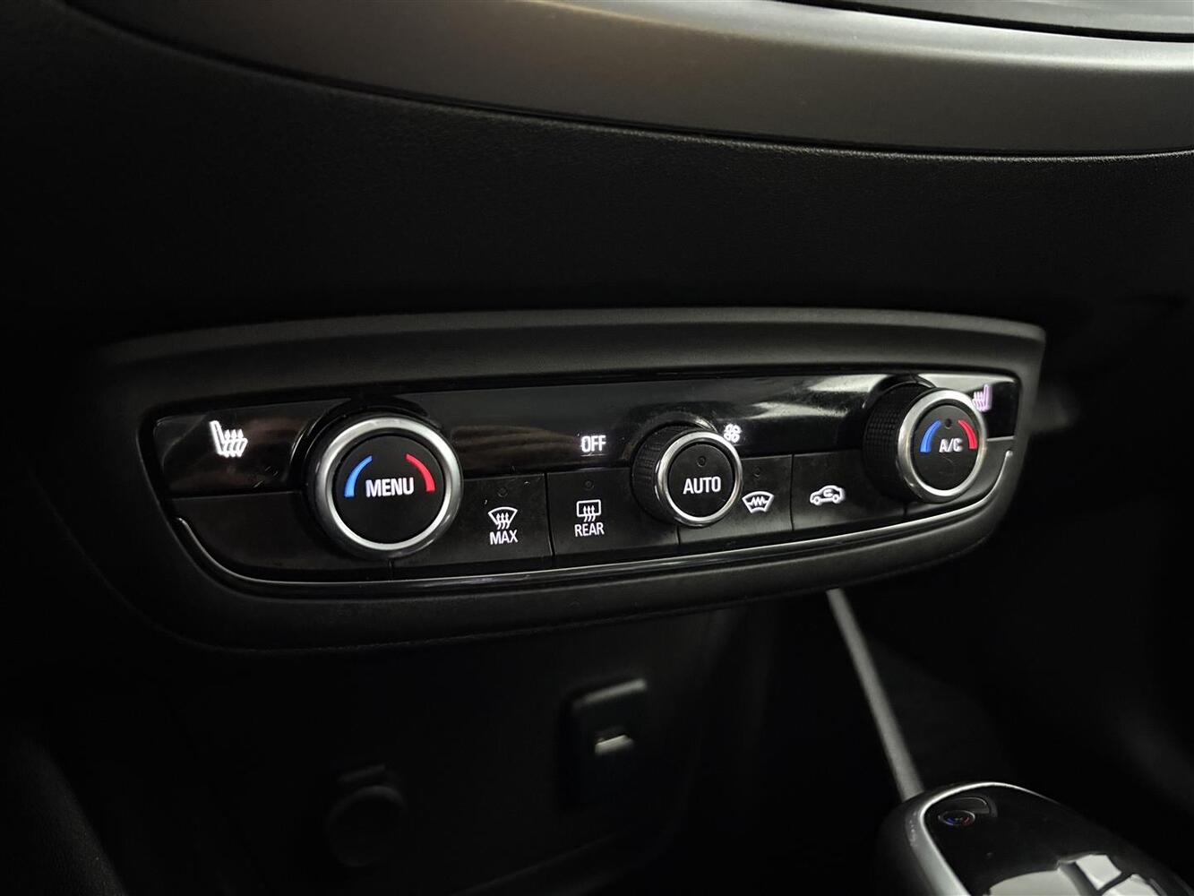 Opel Crossland X vaihtoauto