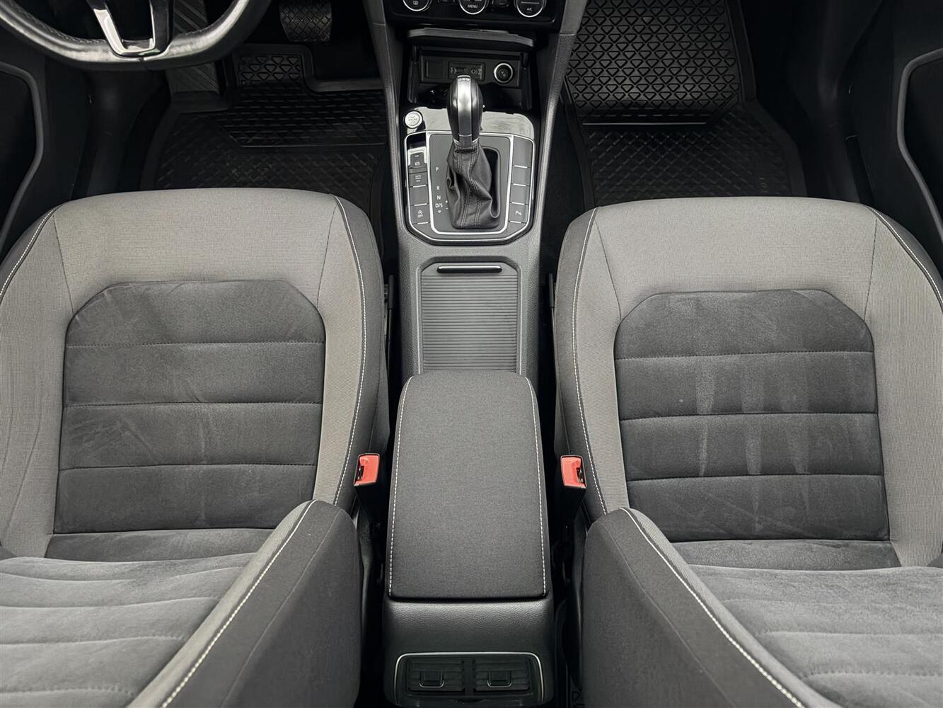 Volkswagen Golf Sportsvan vaihtoauto