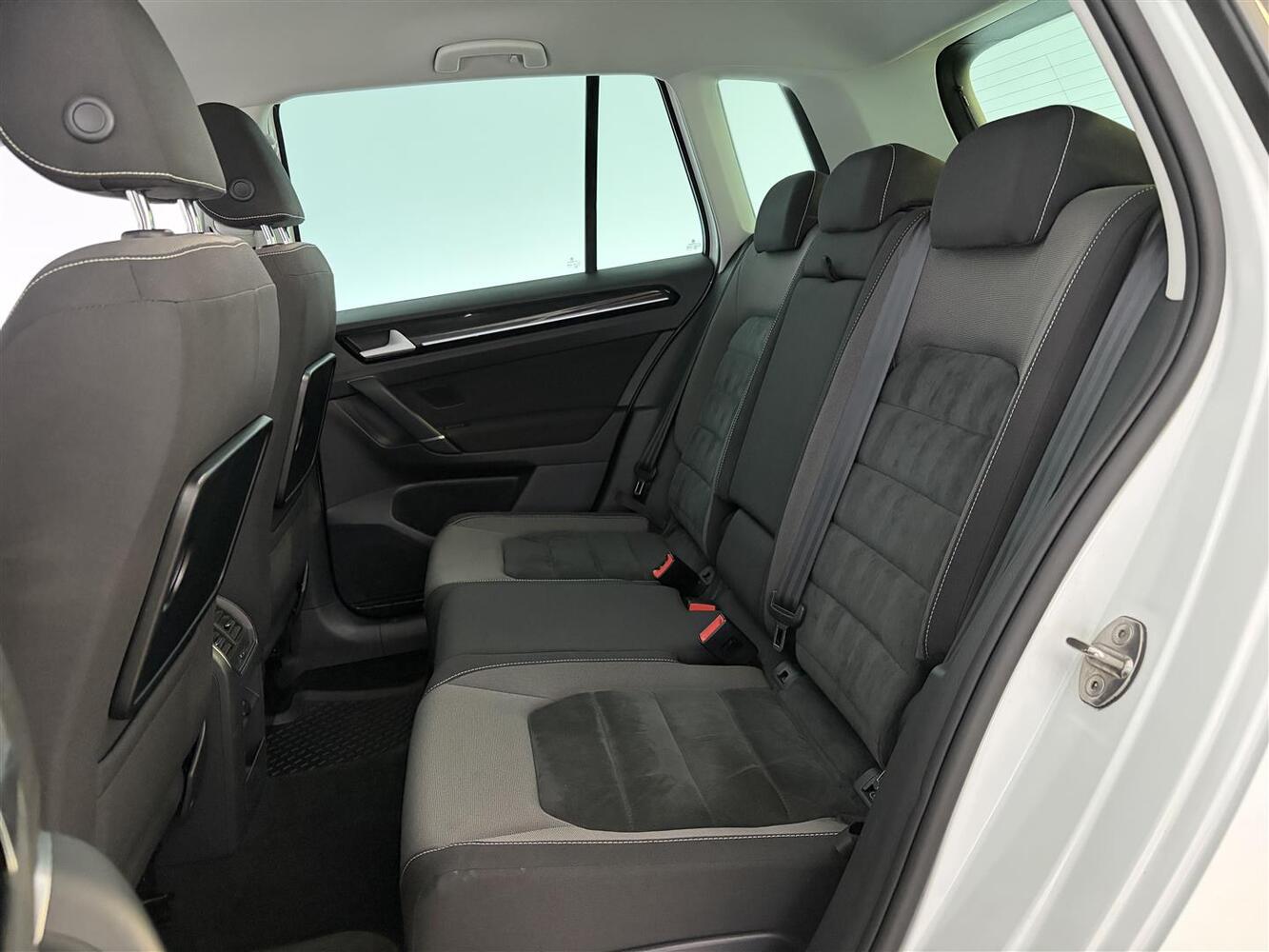 Volkswagen Golf Sportsvan vaihtoauto