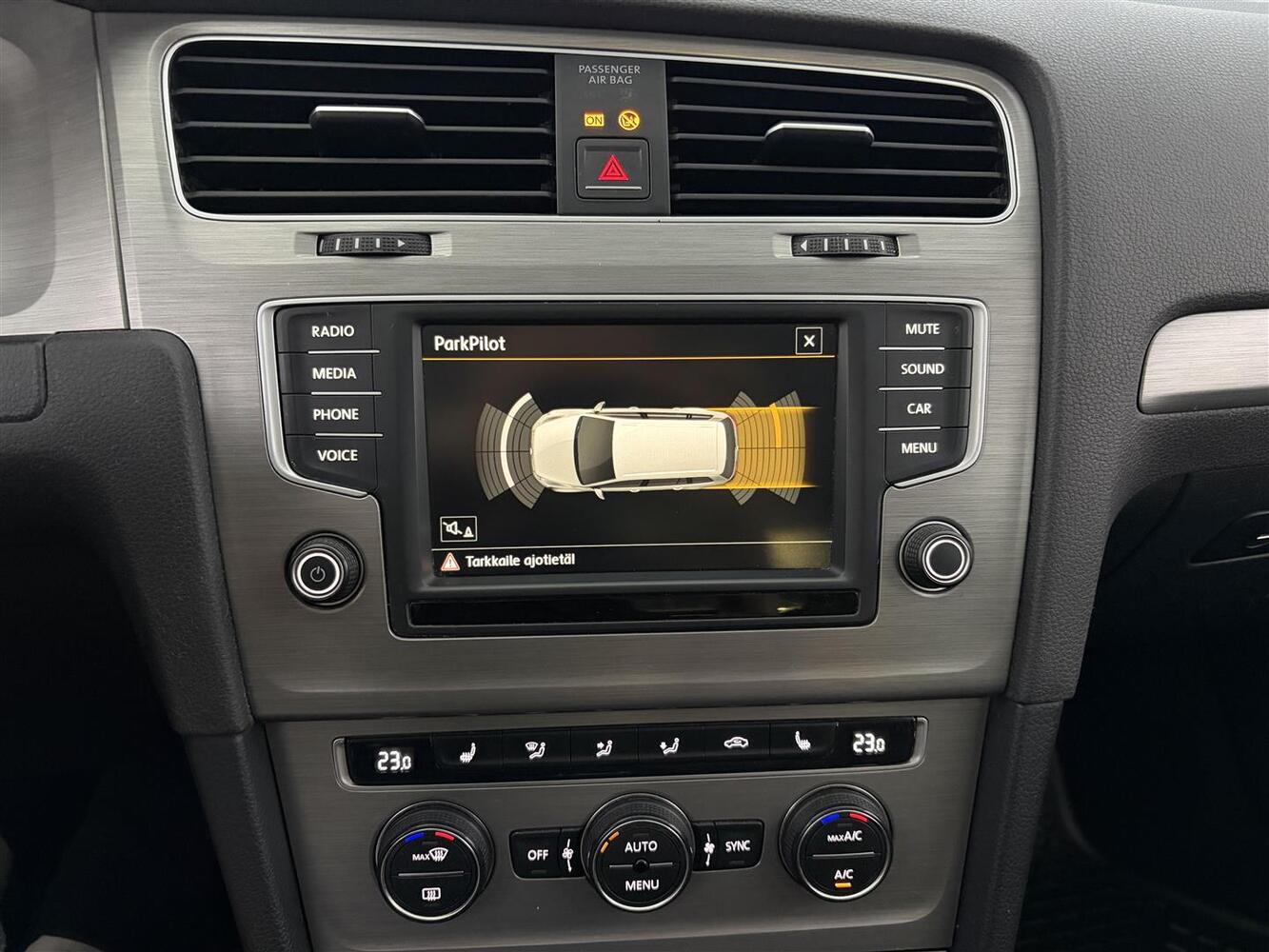 Volkswagen Golf vaihtoauto