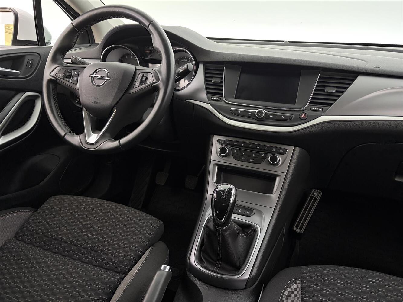 Opel Astra vaihtoauto