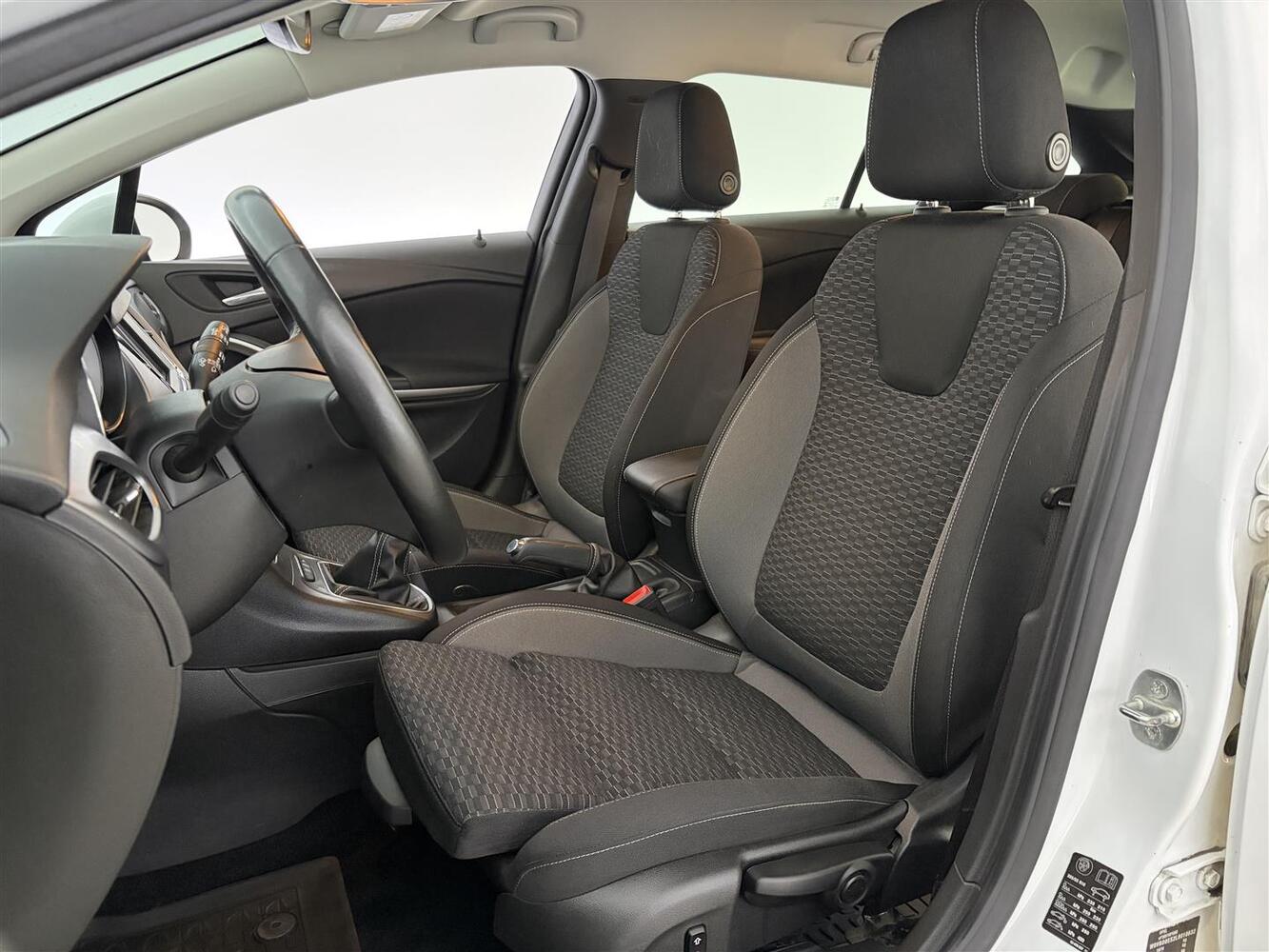 Opel Astra vaihtoauto
