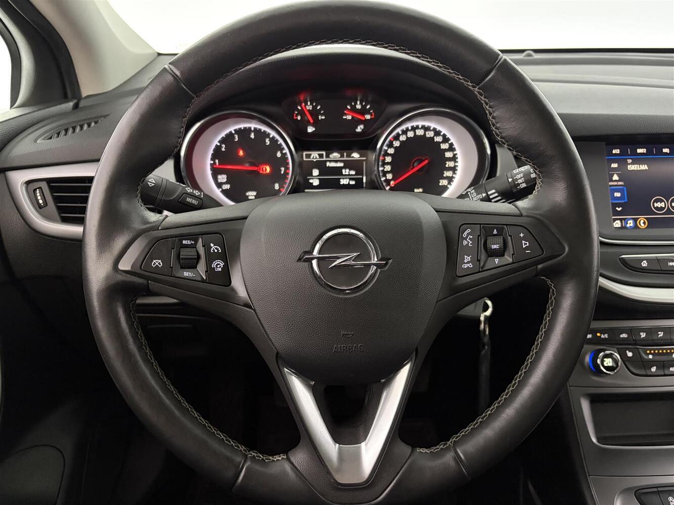 Opel Astra vaihtoauto
