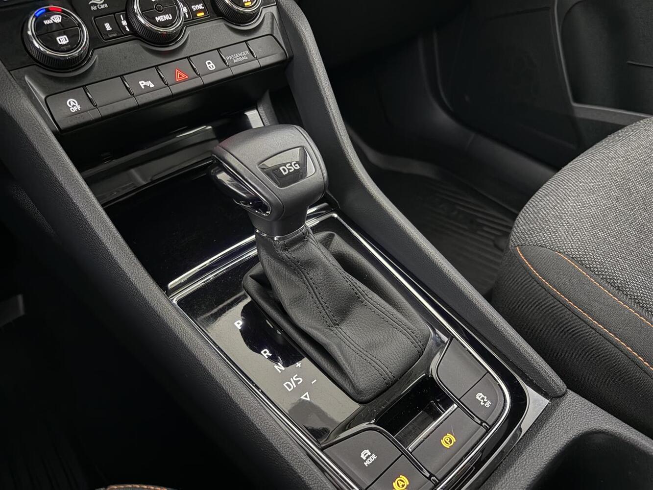 Skoda Karoq vaihtoauto