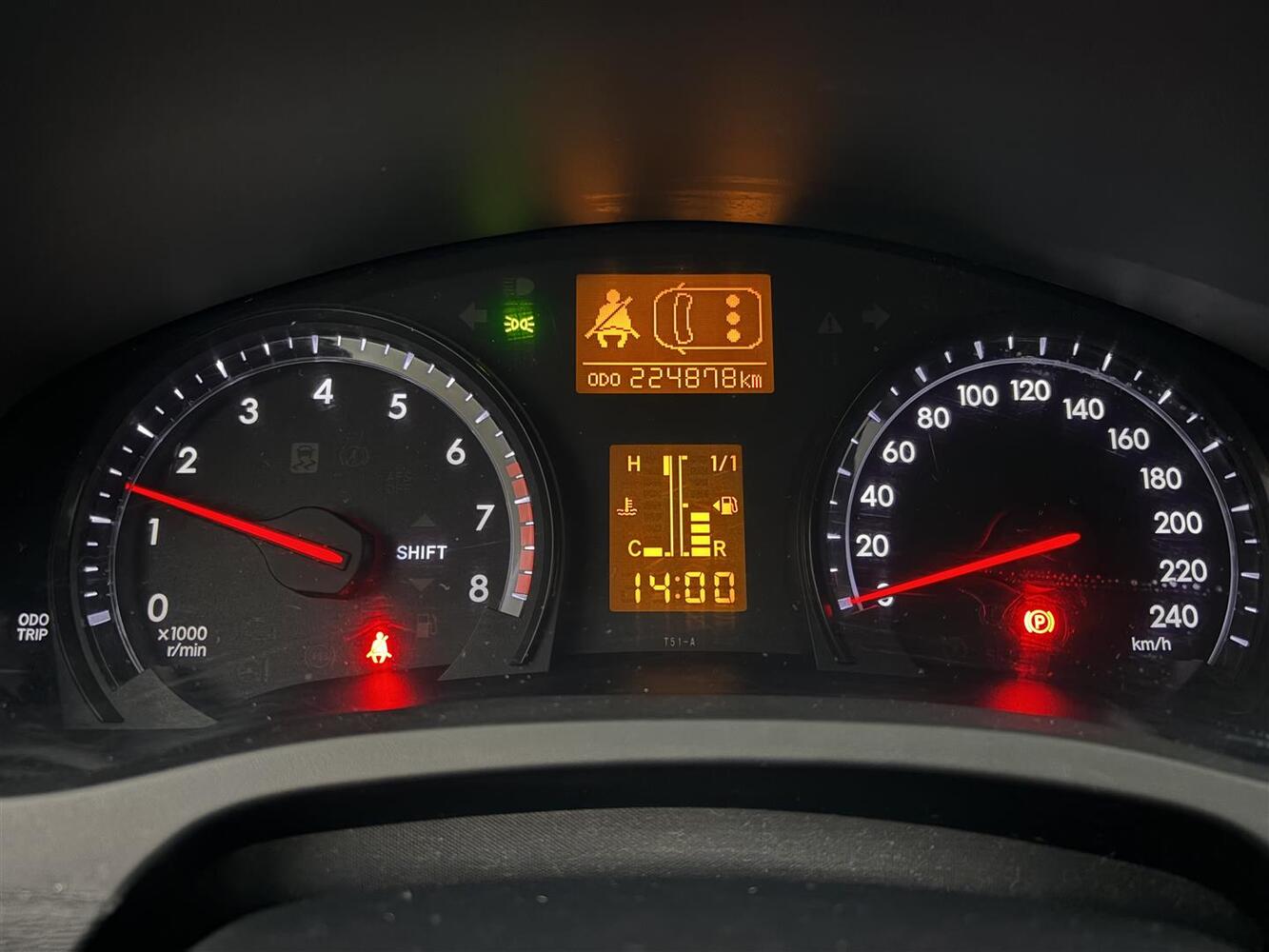 Toyota Avensis vaihtoauto